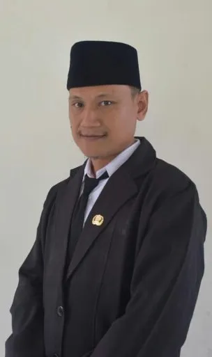 Foto Rusmad Komari